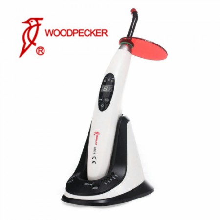 Woodpecker® Type E Lampe LED à photopolymériser sans fil Woodpecker® Type E Lampe LED à photopolymériser sans fil