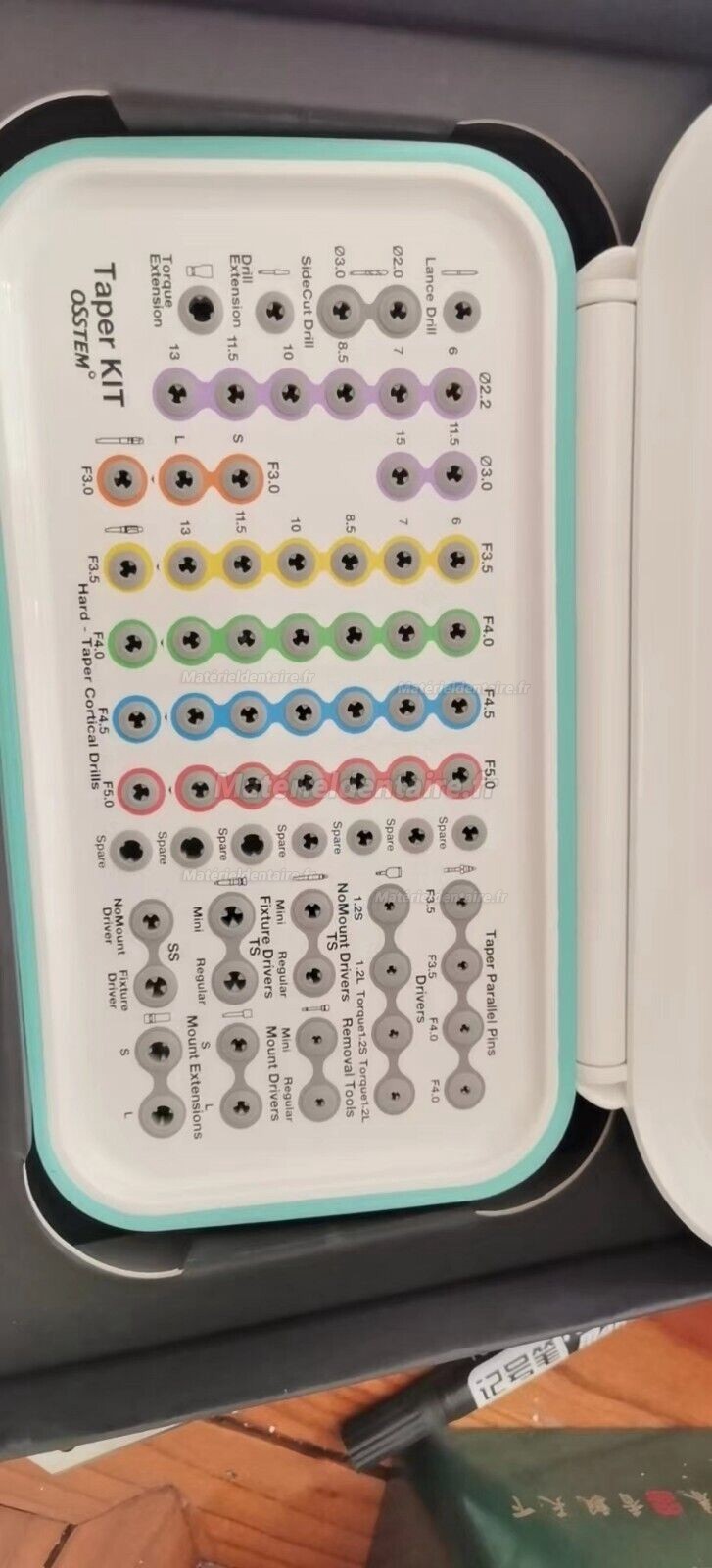 Kit chirurgical cône Osstem Hiossen avec clé dynamométrique (à utiliser pour TSⅢ/Ⅳ SSⅢ USⅢ/Ⅳ)